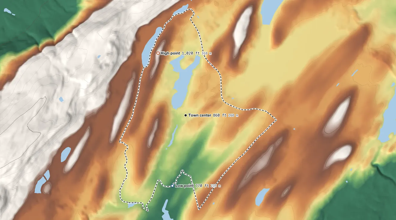 Topographic elevation map of Crandon Lakes, New Jersey, shaded from 770 ft on the south side to 1,020 ft at the foot of the Pimple Hills