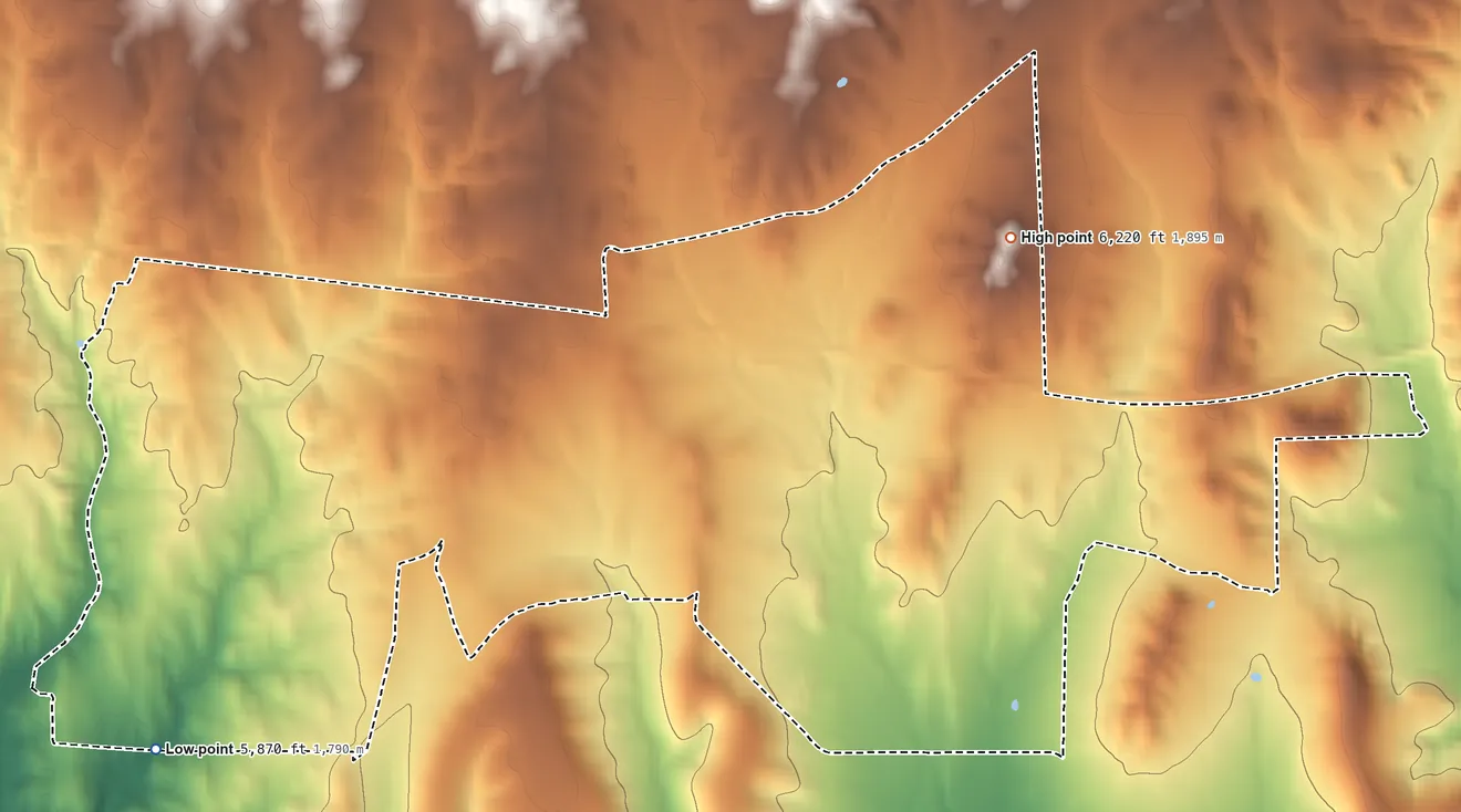 Topographic elevation map of Arenas Valley, New Mexico, shaded from 5,870 ft on the southwest side to 6,220 ft on the northeast side
