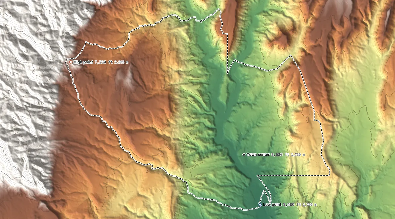 Topographic elevation map of Cañon, New Mexico, shaded from 5,580 ft on the south side to 7,230 ft at the foot of the Sierra Nacimiento