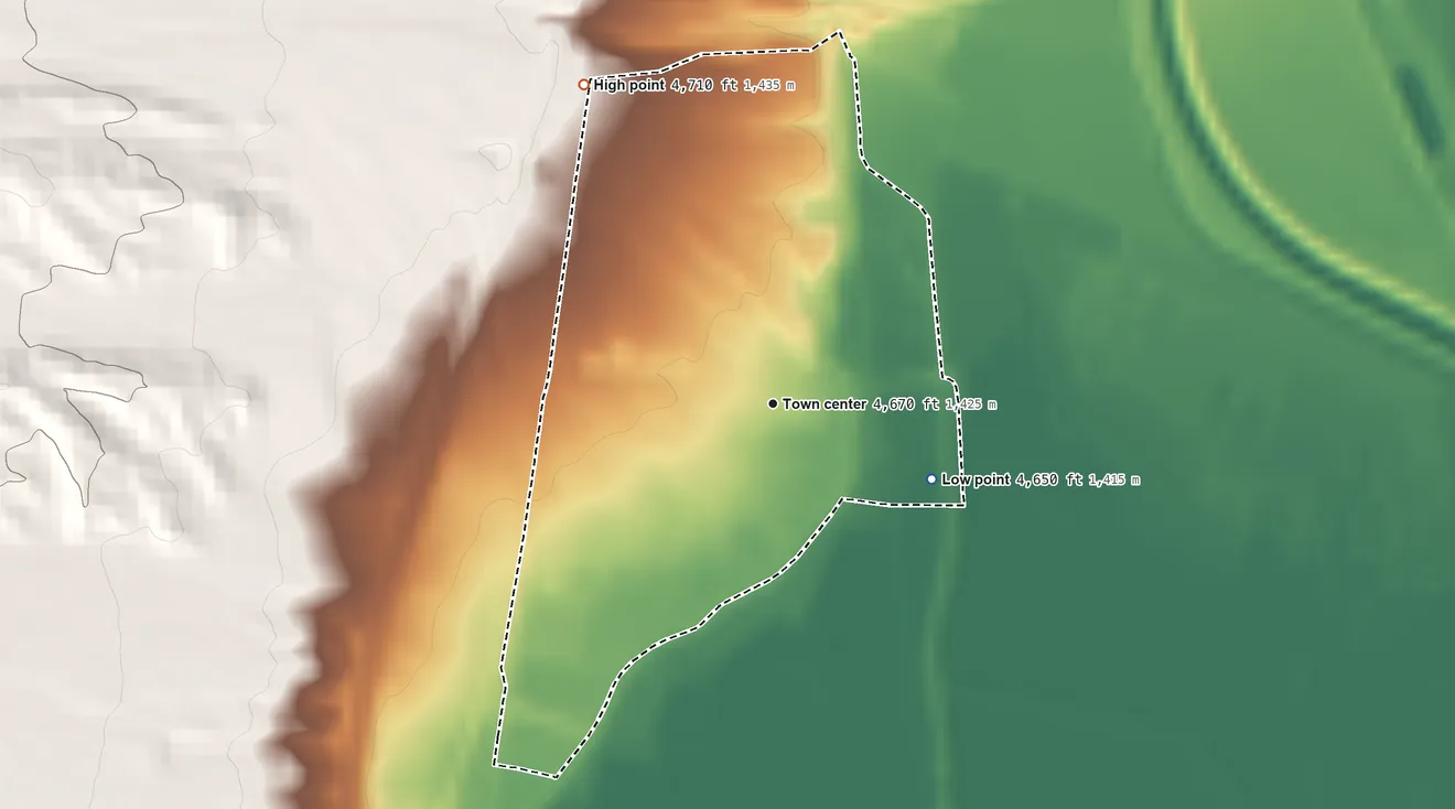 Topographic elevation map of Chamizal, New Mexico, shaded from 4,650 ft on the southeast side to 4,710 ft at the foot of the Cerritos de las Minas