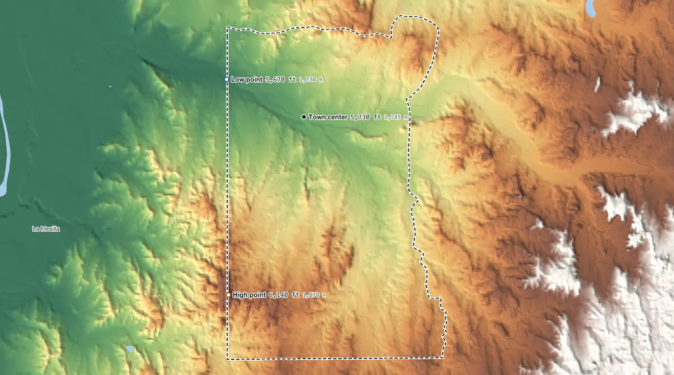 Topographic elevation map of El Valle de Arroyo Seco, New Mexico, shaded from 5,670 ft on the northwest side to 6,140 ft on the southwest side