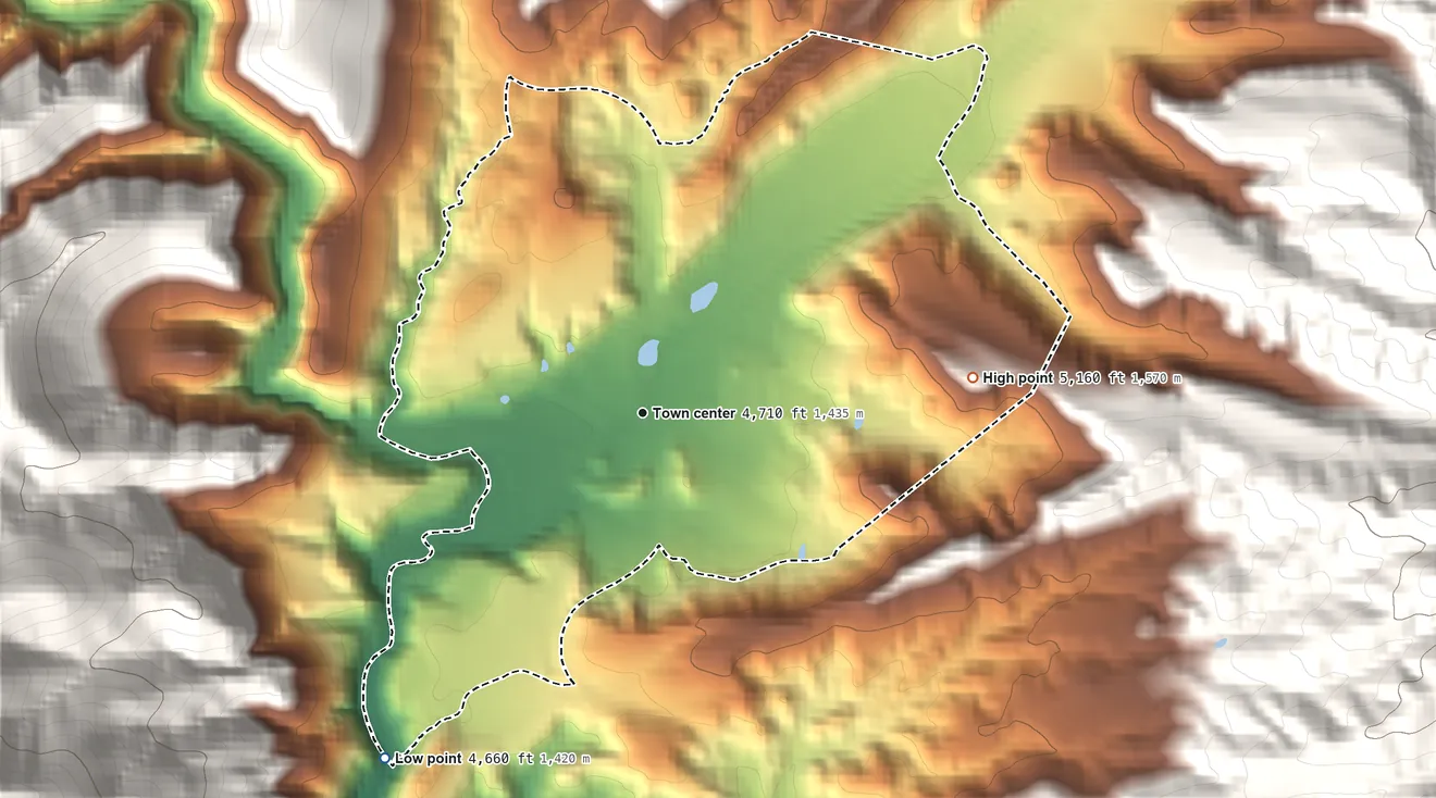 Topographic elevation map of Glenwood, New Mexico, shaded from 4,660 ft on the southwest side to 5,160 ft at the foot of the Sierra Aguilada