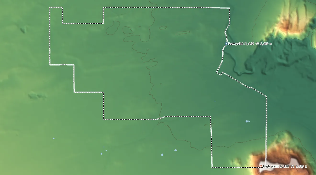 Topographic elevation map of Highland Meadows, New Mexico, shaded from 5,440 ft on the east side to 6,190 ft on Mesa Redonda