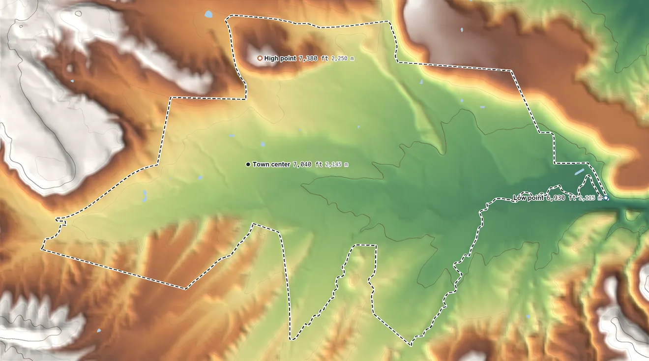 Topographic elevation map of Luna, New Mexico, shaded from 6,930 ft on the east side to 7,380 ft at the foot of the San Francisco Mountains