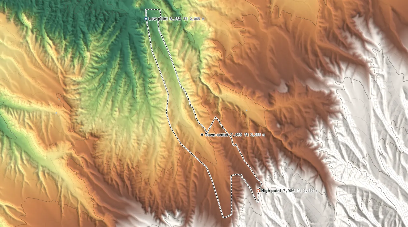Topographic elevation map of Ojo Sarco, New Mexico, shaded from 6,780 ft on the northwest side to 7,980 ft on the southeast edge, below higher ground just outside