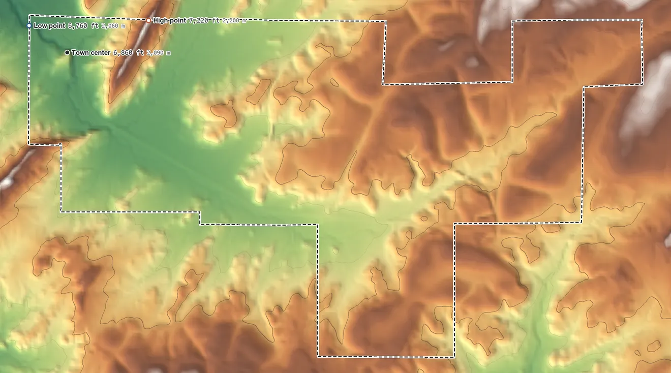 Topographic elevation map of Tse Bonito, New Mexico, shaded from 6,760 ft near the middle to 7,220 ft on the east side