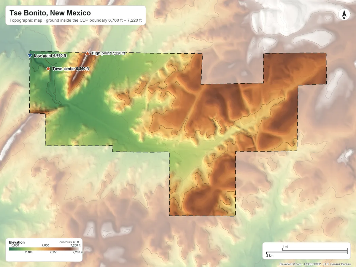 Topographic elevation map of Tse Bonito, New Mexico, shaded from 6,760 ft near the middle to 7,220 ft on the east side