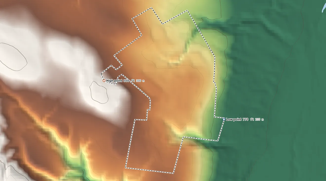 Topographic elevation map of Hamilton College, New York, shaded from 770 ft on the east side to 980 ft on the west edge, below higher ground just outside