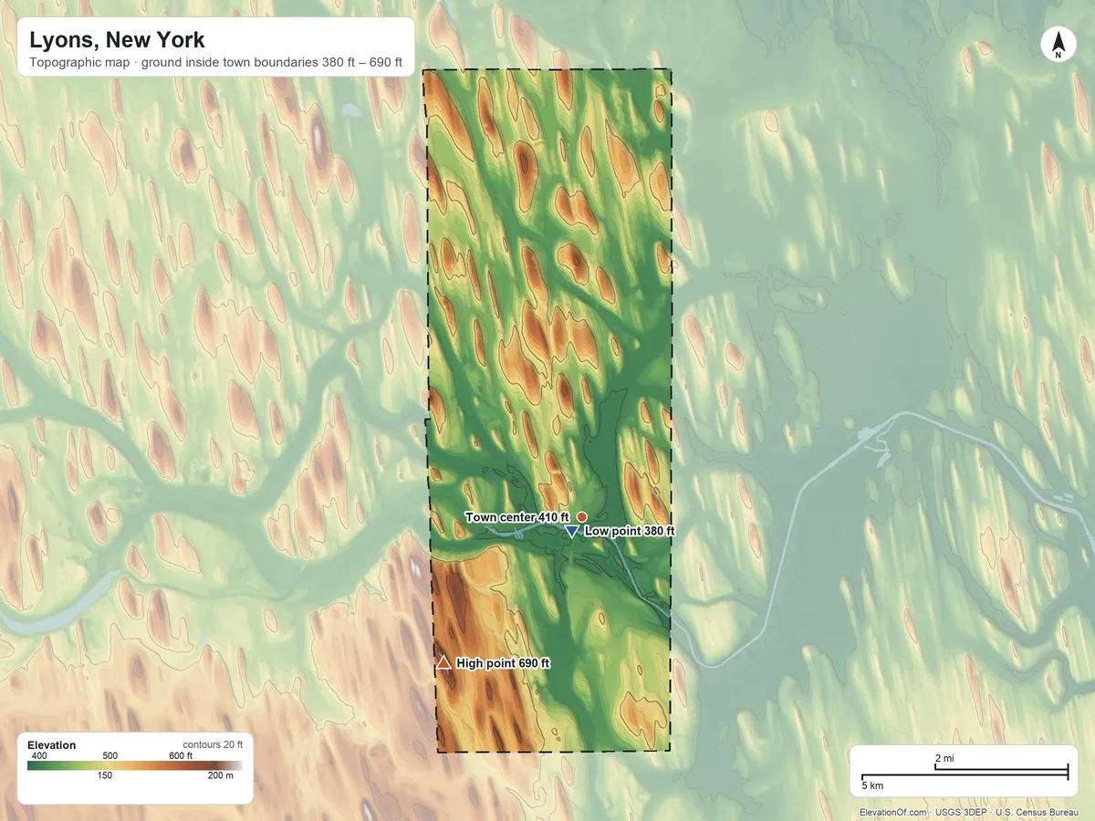Topographic elevation map of Lyons, New York, shaded from 380 ft near the middle to 690 ft on the southwest side