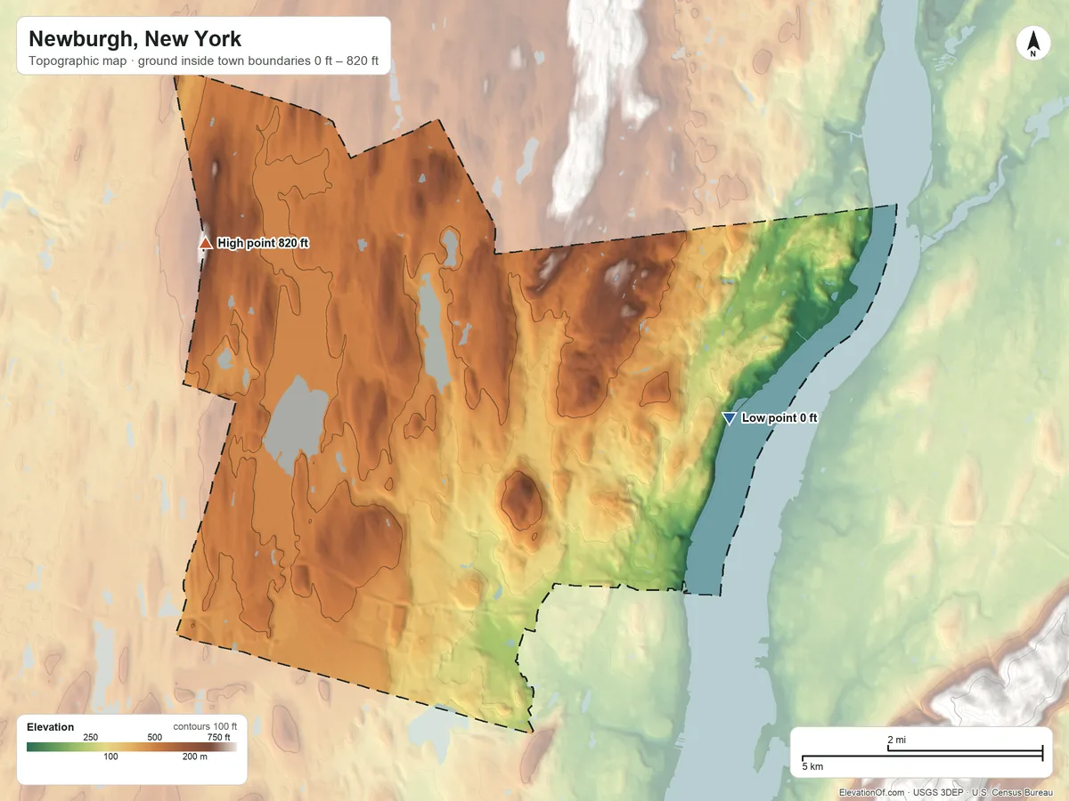Topographic elevation map of Newburgh, New York, shaded from 0 ft on the east side to 820 ft on the northwest side