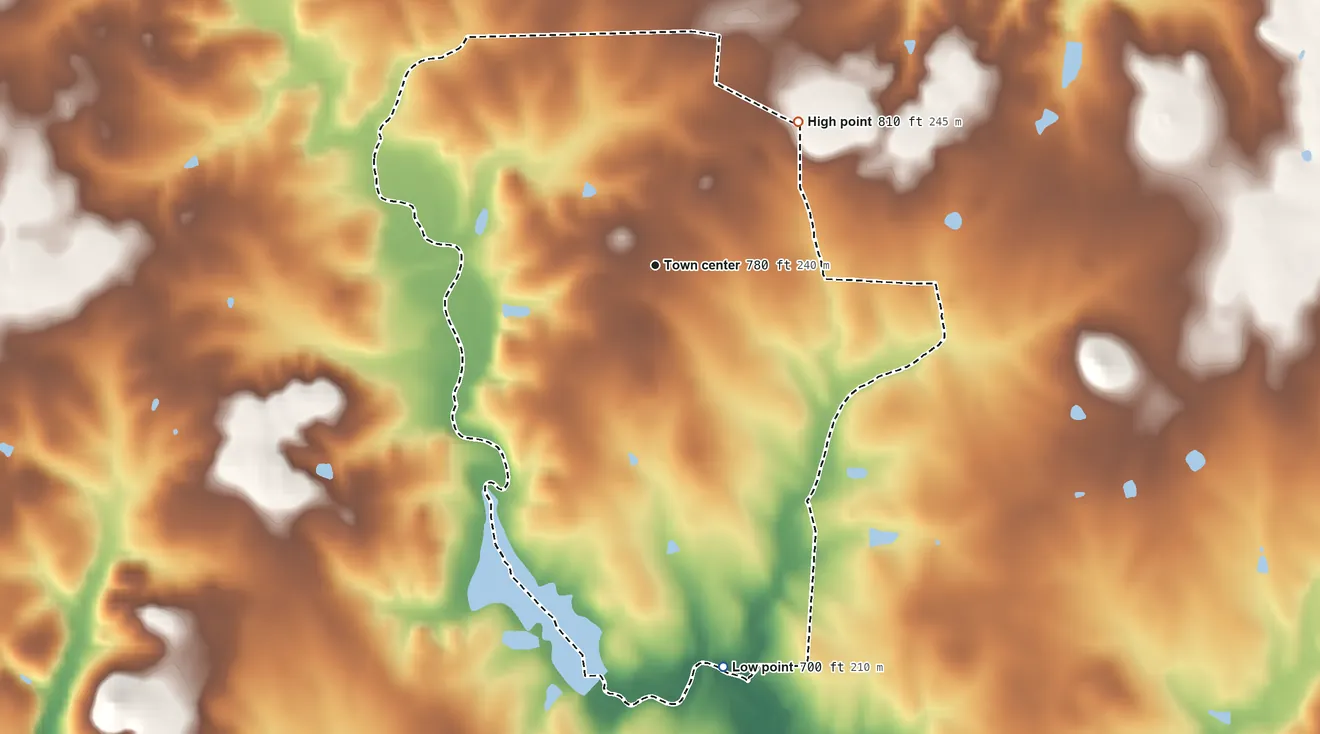 Topographic elevation map of Farmington, North Carolina, shaded from 700 ft on the south side to 810 ft on the northeast side
