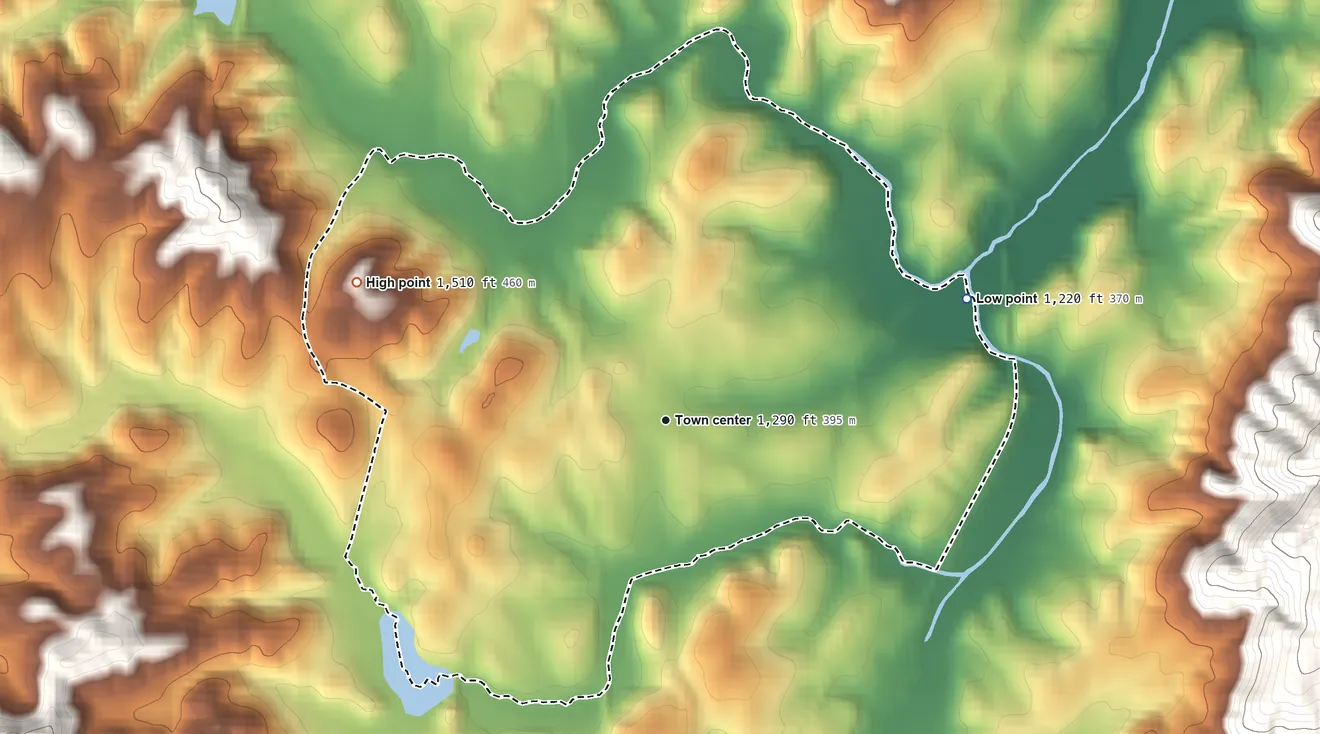 Topographic elevation map of Glenwood, North Carolina, shaded from 1,220 ft on the east side to 1,510 ft at the foot of the Habersham Mountains