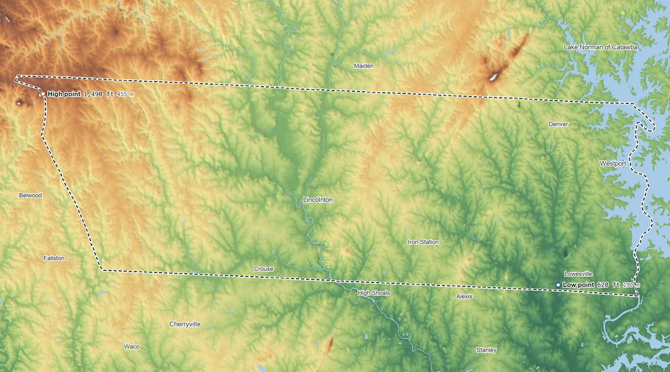 Topographic elevation map of Lincoln County, North Carolina, shaded from 620 ft on the southeast side to 1,490 ft on the west side