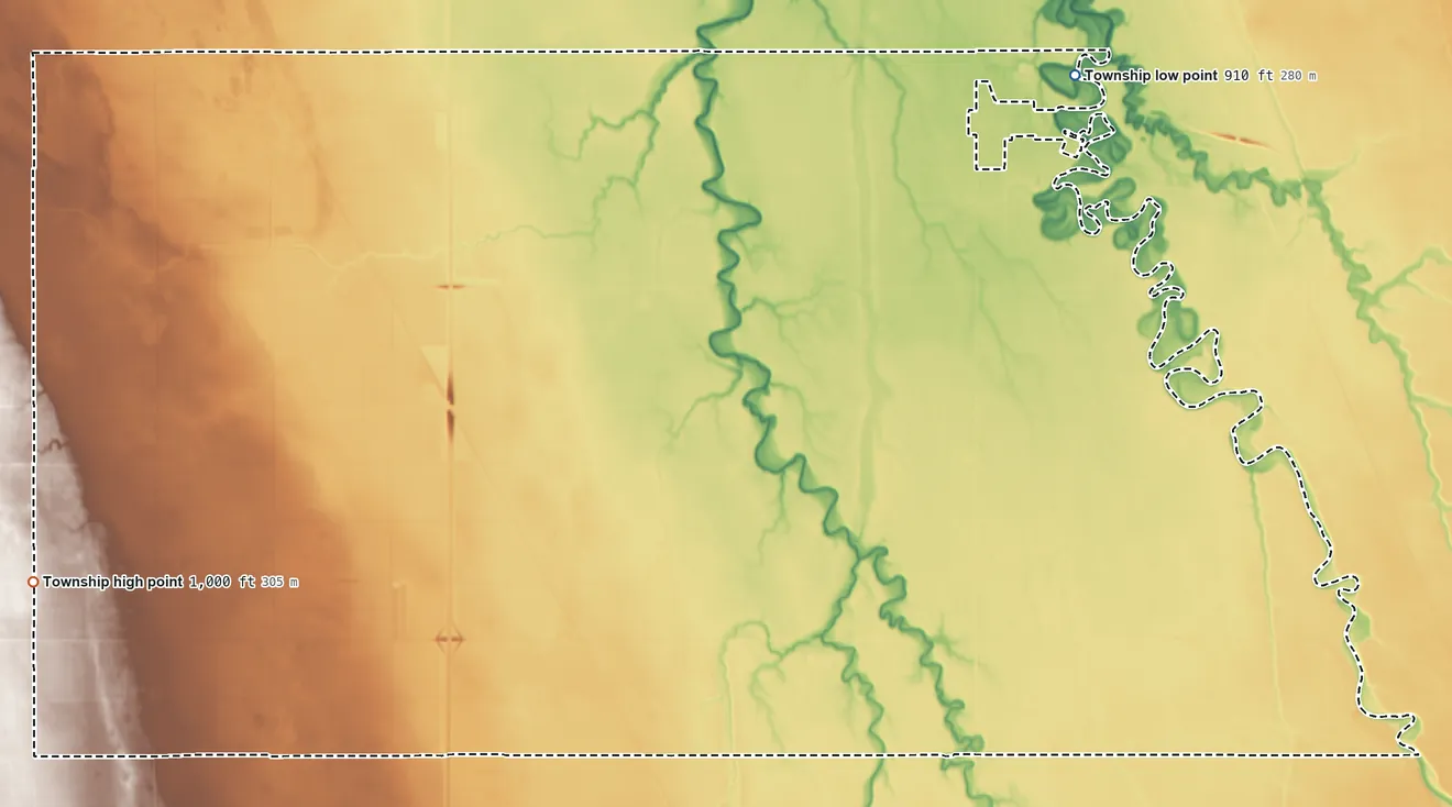 Topographic elevation map of Abercrombie Township, North Dakota, shaded from 910 ft on the northeast side to 1,000 ft on the west side