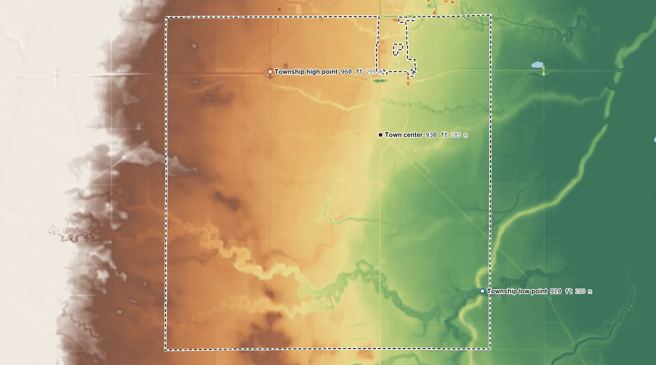 Topographic elevation map of Everest Township, North Dakota, shaded from 920 ft on the southeast side to 960 ft on the northwest side