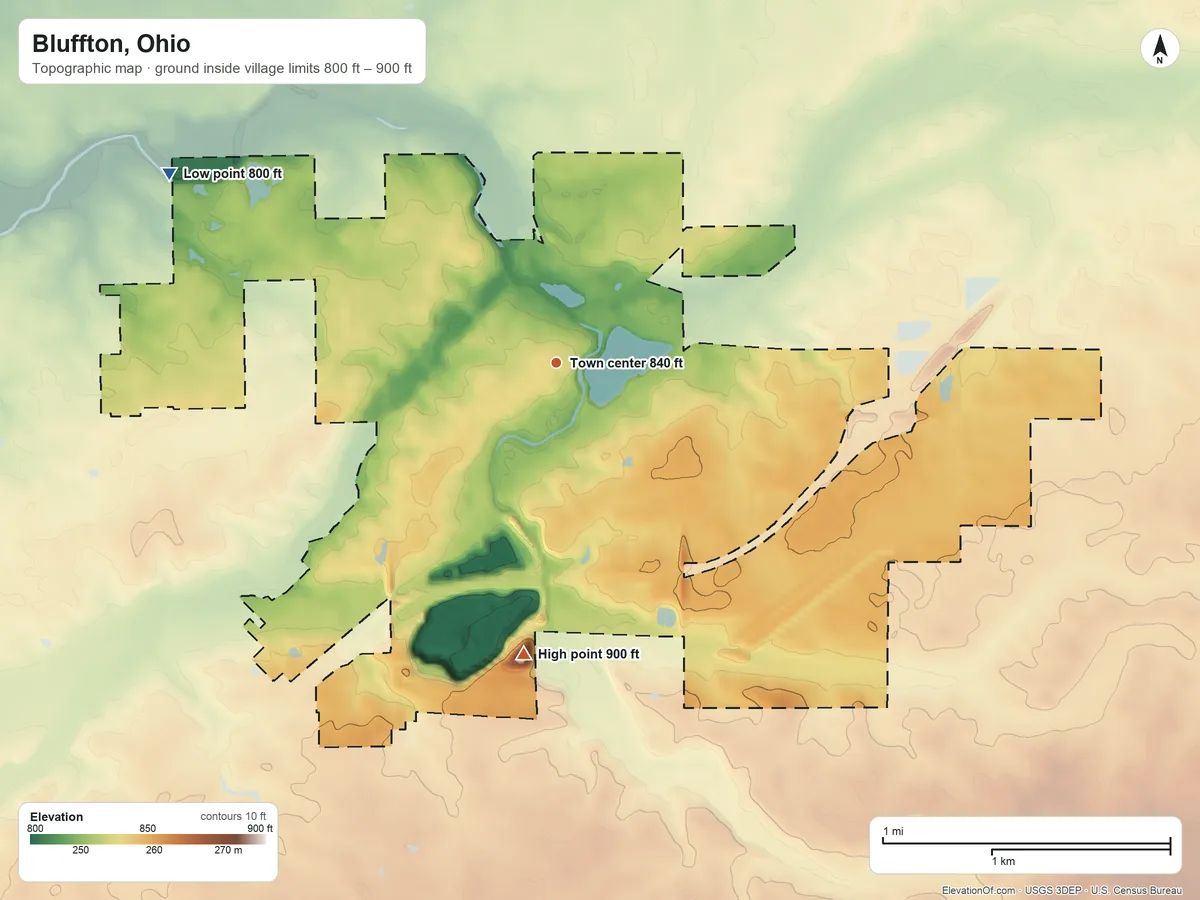Topographic elevation map of Bluffton, Ohio, shaded from 800 ft on the northwest side to 900 ft on the south side