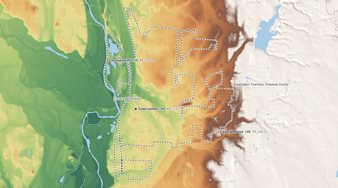 Topographic elevation map of Circleville, Ohio, shaded from 640 ft on the northwest side to 780 ft on the east side
