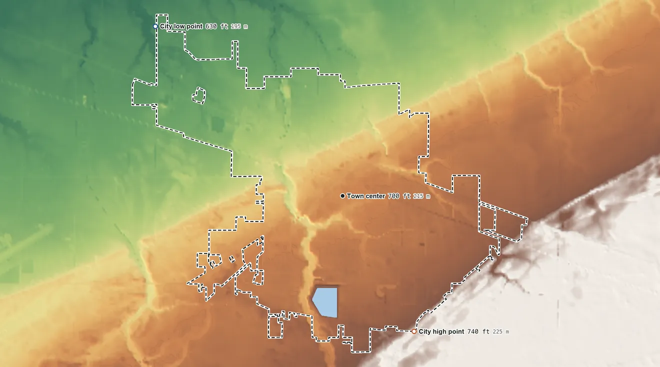 Topographic elevation map of Clyde, Ohio, shaded from 630 ft on the northwest side to 740 ft on the southeast side