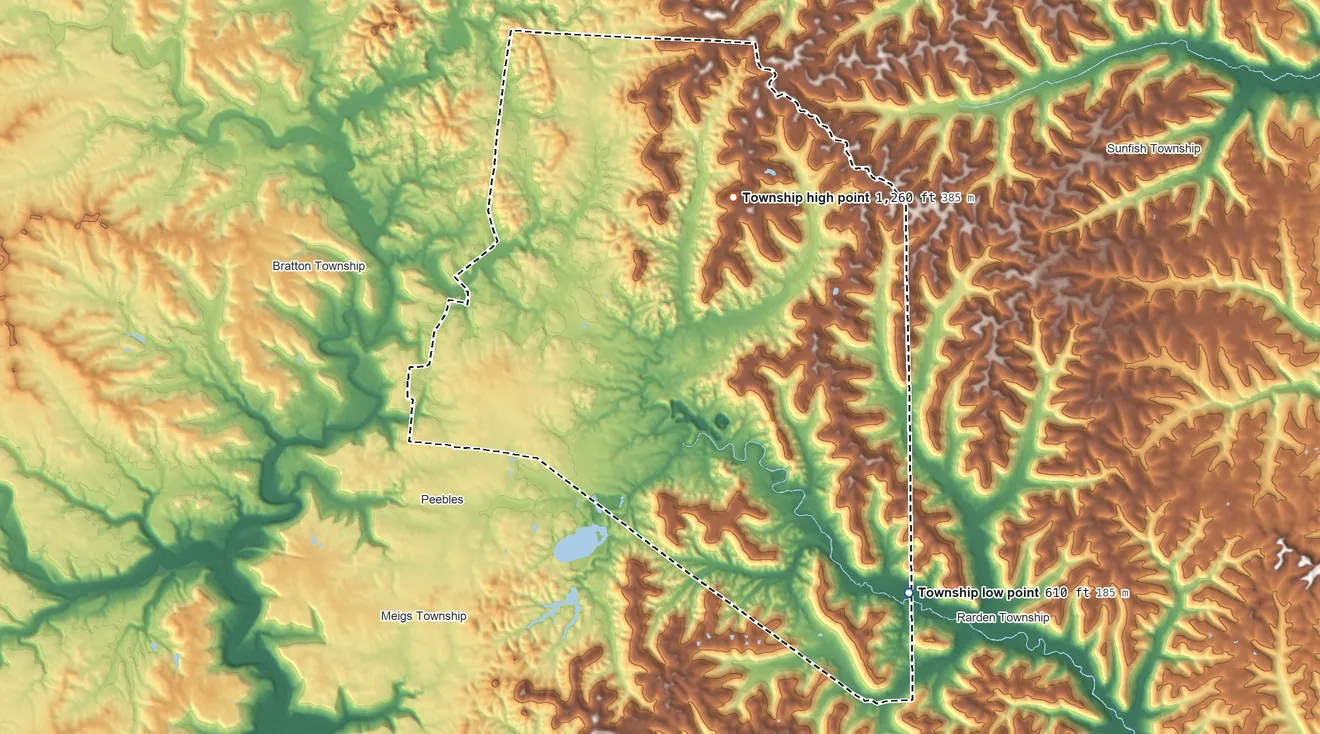 Topographic elevation map of Franklin Township, Adams County, Ohio, shaded from 610 ft on the southeast side to 1,260 ft on the northeast side