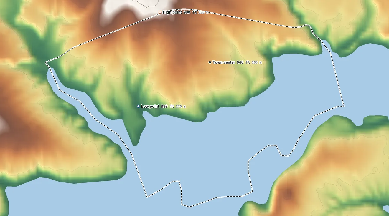Topographic elevation map of Highland Holiday, Ohio, shaded from 880 ft on the southwest side to 990 ft on the northwest side