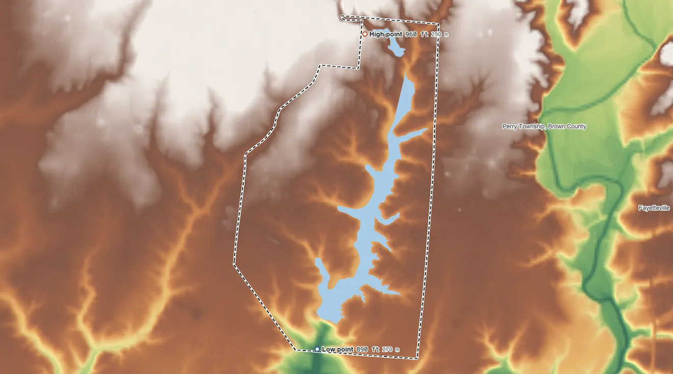 Topographic elevation map of Lake Lorelei, Ohio, shaded from 890 ft on the south side to 960 ft on the north side