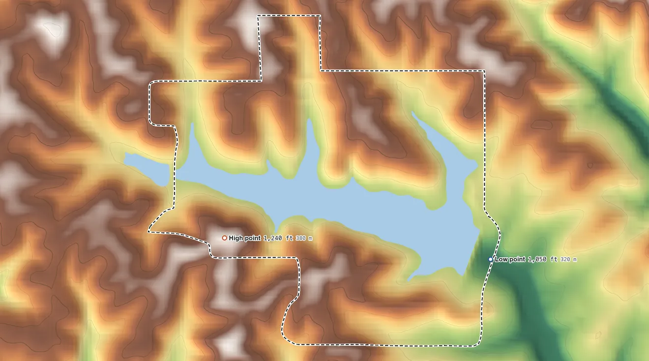 Topographic elevation map of Lake Tomahawk, Ohio, shaded from 1,050 ft on the southeast side to 1,240 ft on the southwest side