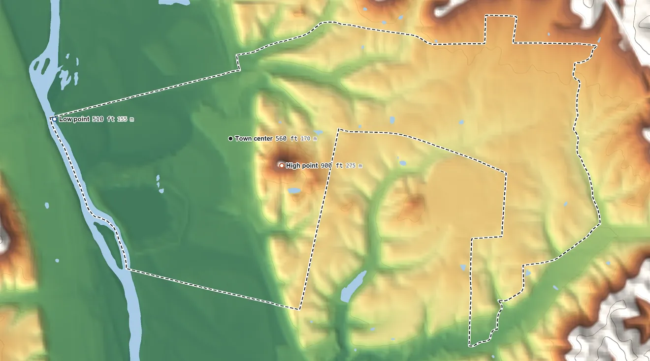 Topographic elevation map of Lucasville, Ohio, shaded from 510 ft on the west side to 900 ft on Haystack Knob