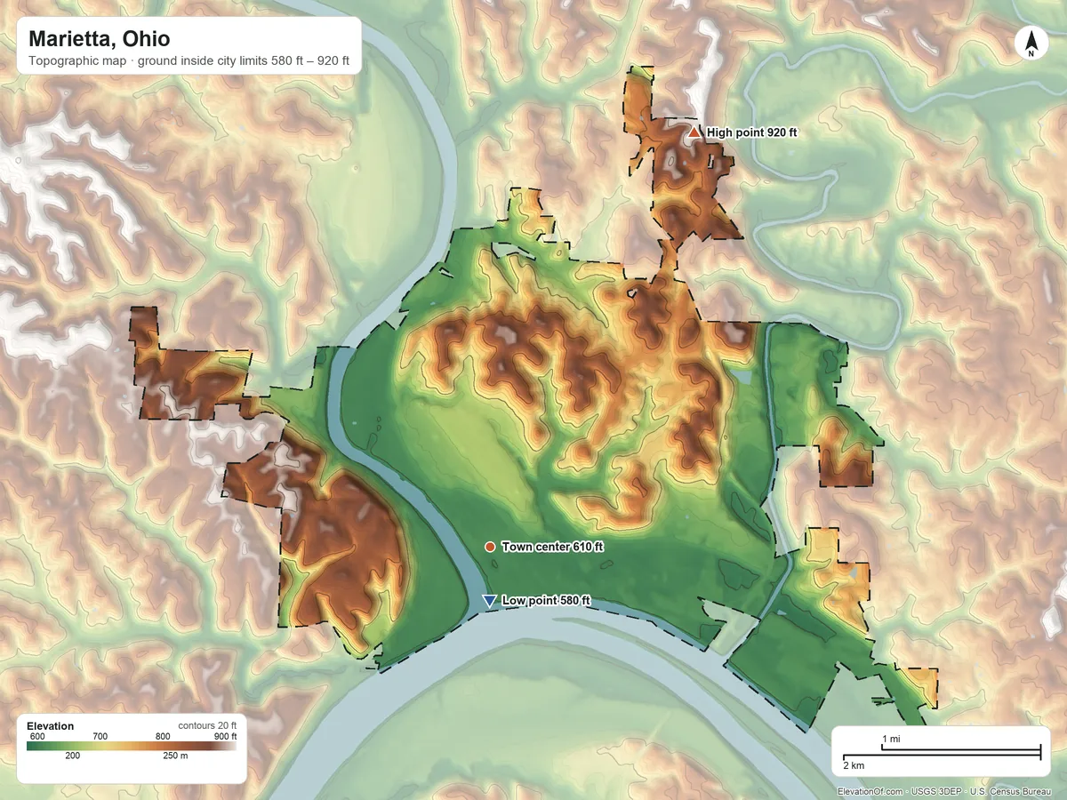 Topographic elevation map of Marietta, Ohio, shaded from 580 ft near the middle to 920 ft on the northeast side