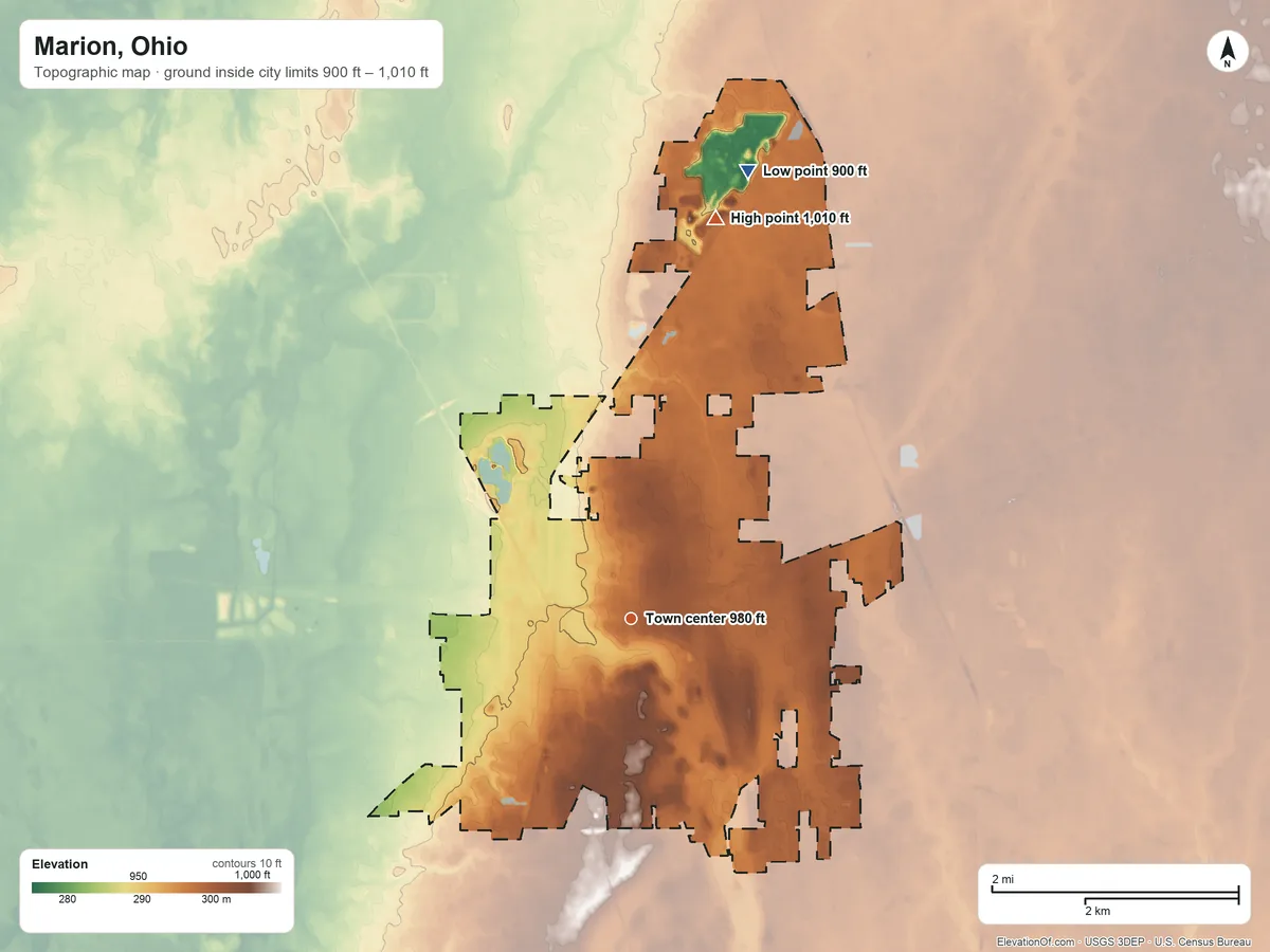 Topographic elevation map of Marion, Ohio, shaded from 900 ft on the north side to 1,010 ft on the north side