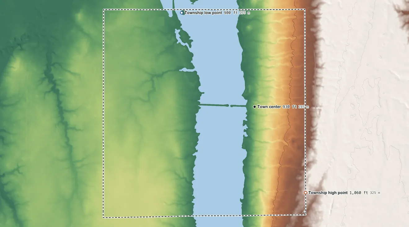 Topographic elevation map of Mecca Township, Ohio, shaded from 900 ft on the northwest side to 1,060 ft on the southeast side