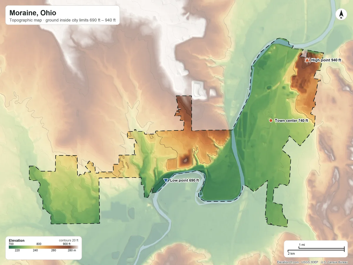 Topographic elevation map of Moraine, Ohio, shaded from 690 ft on the southwest side to 940 ft on the northeast side