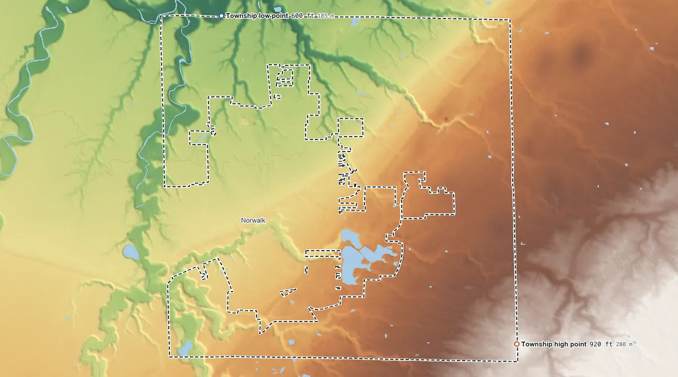Topographic elevation map of Norwalk Township, Ohio, shaded from 600 ft on the northwest side to 920 ft on the southeast side