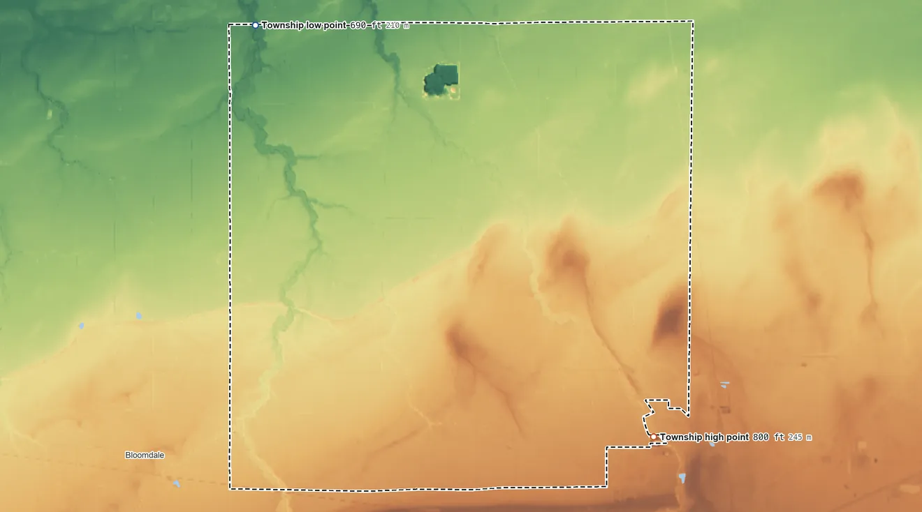 Topographic elevation map of Perry Township, Wood County, Ohio, shaded from 690 ft on the northwest side to 800 ft on the southeast side