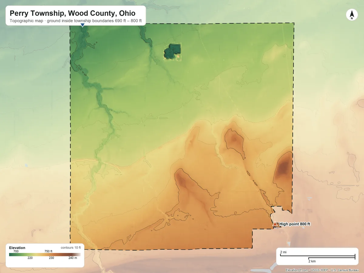 Topographic elevation map of Perry Township, Wood County, Ohio, shaded from 690 ft on the northwest side to 800 ft on the southeast side
