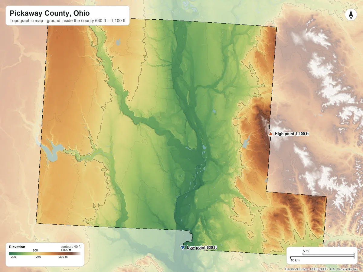 Topographic elevation map of Pickaway County, Ohio, shaded from 630 ft on the south side to 1,100 ft on the east side