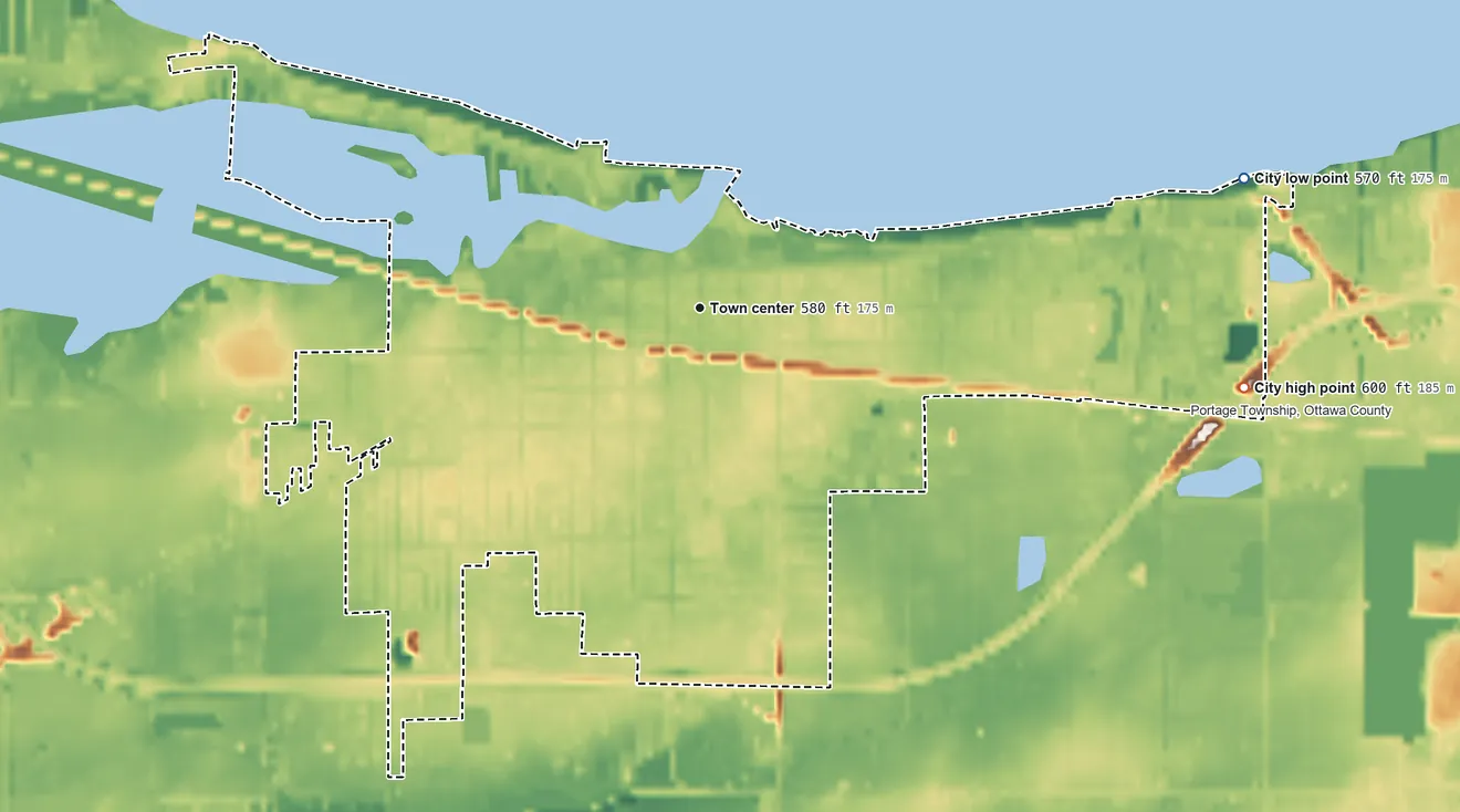 Topographic elevation map of Port Clinton, Ohio, shaded from 570 ft on the east side to 600 ft on the east side