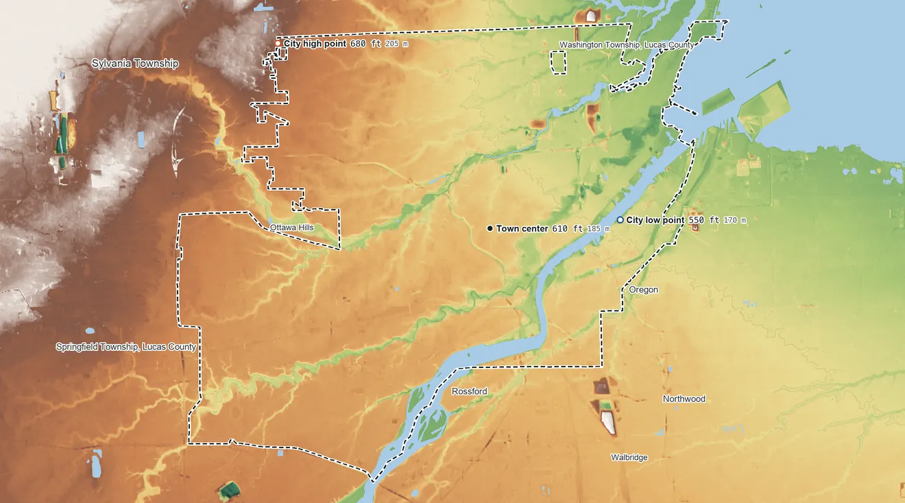 Topographic elevation map of Toledo, Ohio, shaded from 550 ft on the east side to 680 ft on the northwest side