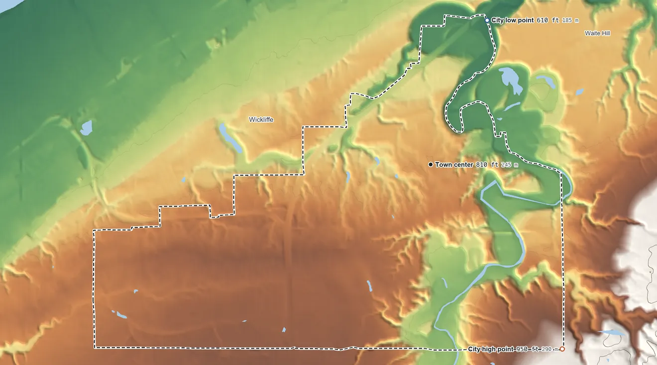 Topographic elevation map of Willoughby Hills, Ohio, shaded from 610 ft on the north side to 950 ft on the southeast side