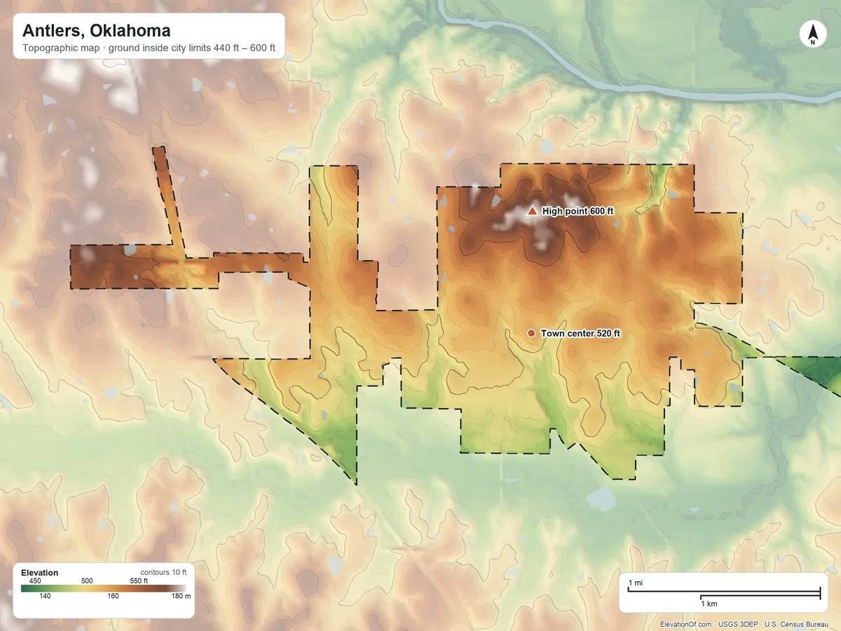 Topographic elevation map of Antlers, Oklahoma, shaded from 440 ft on the east side to 600 ft on the north side