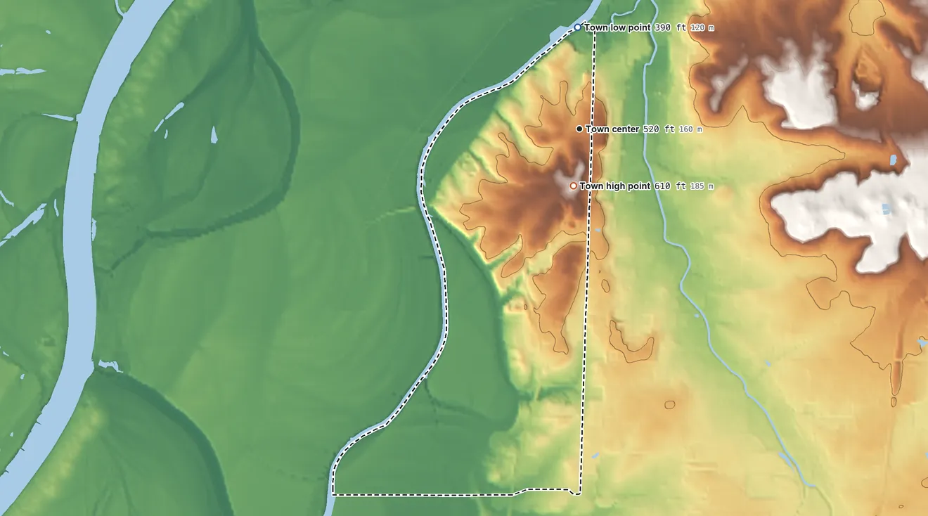 Topographic elevation map of Arkoma, Oklahoma, shaded from 390 ft on the north side to 610 ft on the south side