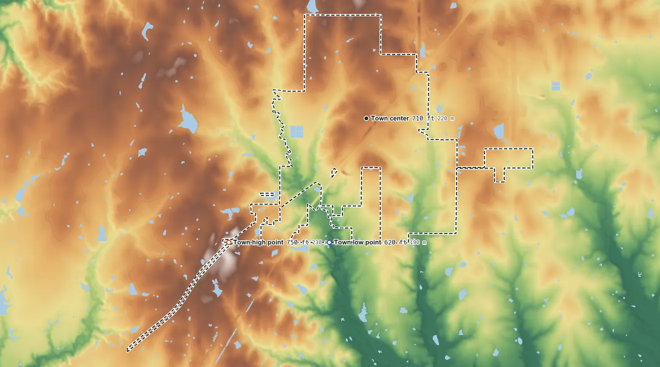 Topographic elevation map of Calera, Oklahoma, shaded from 620 ft on the south side to 750 ft on the southwest side