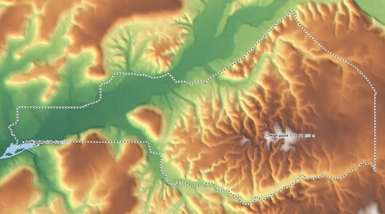 Topographic elevation map of Cedar Crest, Oklahoma, shaded from 570 ft on the west side to 970 ft near the middle