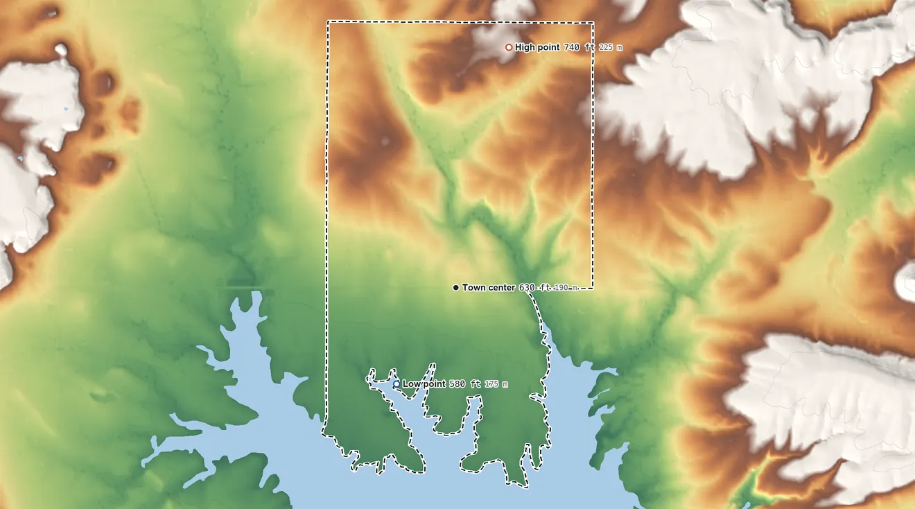 Topographic elevation map of Duchess Landing, Oklahoma, shaded from 580 ft on the southwest side to 740 ft on the north side
