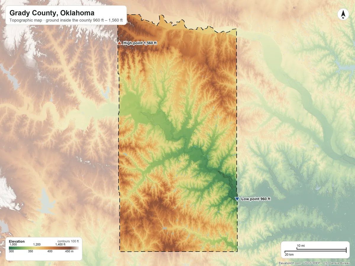 Topographic elevation map of Grady County, Oklahoma, shaded from 960 ft on the southeast side to 1,560 ft on the northwest side