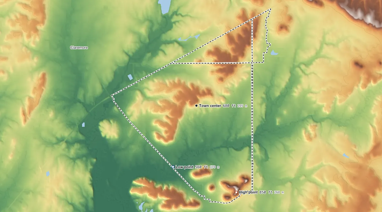 Topographic elevation map of Justice, Oklahoma, shaded from 560 ft on the south side to 850 ft on the southeast side