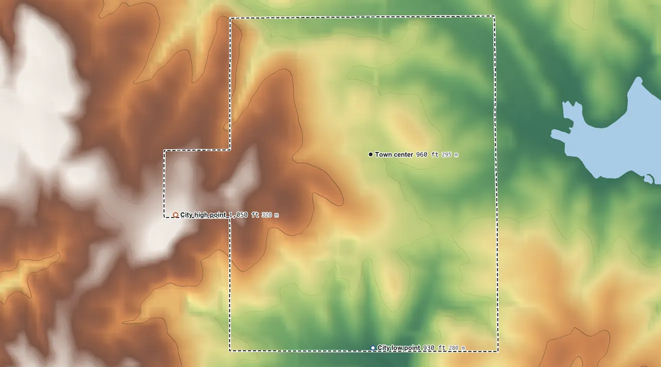 Topographic elevation map of Konawa, Oklahoma, shaded from 930 ft on the south side to 1,050 ft on the west side