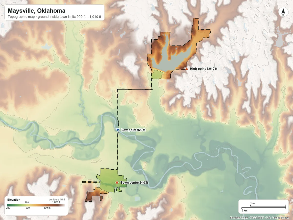 Topographic elevation map of Maysville, Oklahoma, shaded from 920 ft on the north side to 1,010 ft on the northeast side