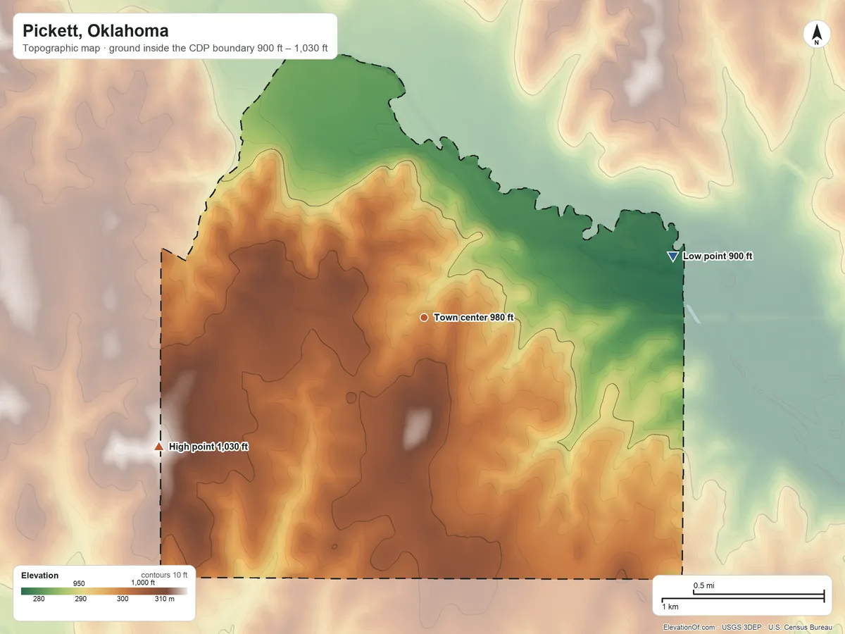 Topographic elevation map of Pickett, Oklahoma, shaded from 900 ft on the east side to 1,030 ft on the southwest side