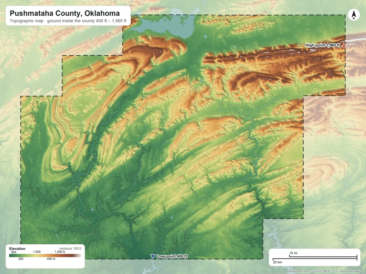 Topographic elevation map of Pushmataha County, Oklahoma, shaded from 400 ft on the south side to 1,960 ft on Holly Mountain