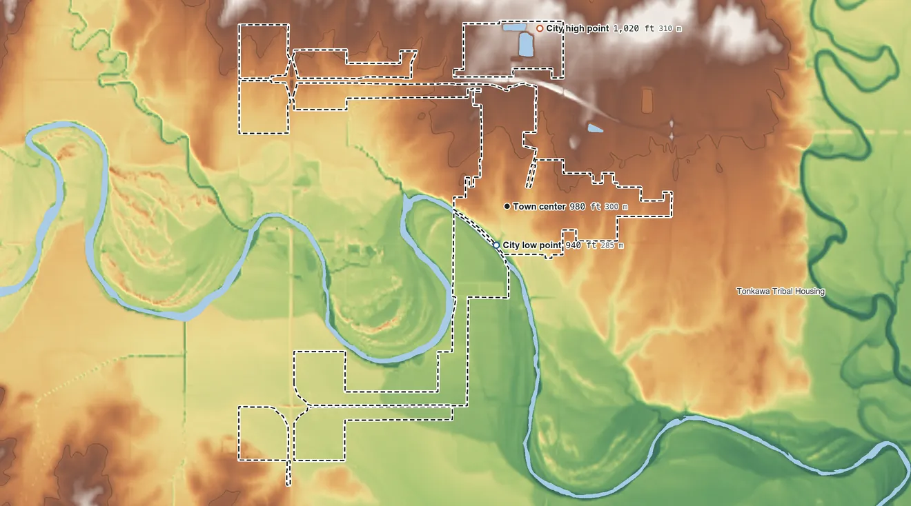 Topographic elevation map of Tonkawa, Oklahoma, shaded from 940 ft near the middle to 1,020 ft on the north side